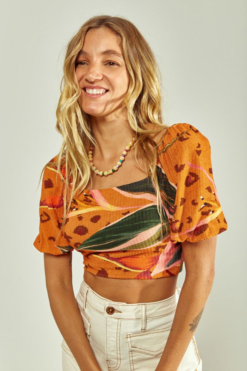 02033945_6012_1-BLUSA-MALHA-ESTAMPA-SAFARI
