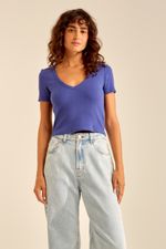 02037798_7510_1-BLUSA-MALHA-DECOTE-V