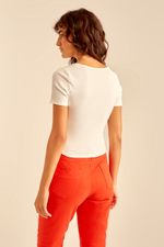 02037798_0072_3-BLUSA-MALHA-DECOTE-V