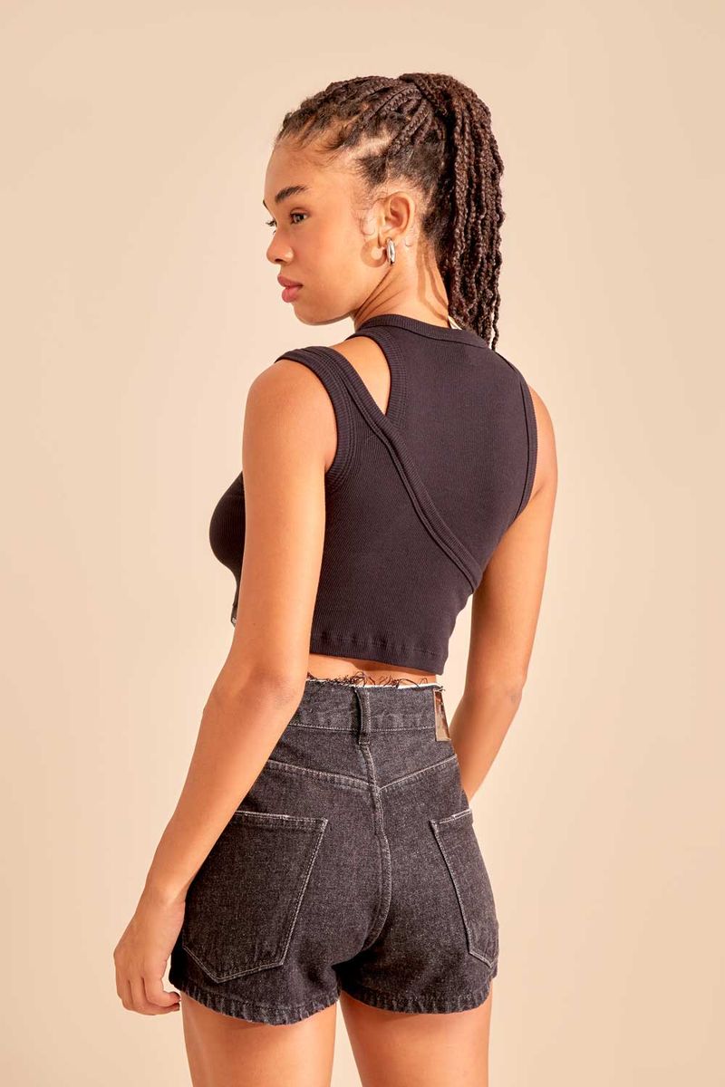 02038245_0057_3-SHORT-JEANS-COS-DESFIADO