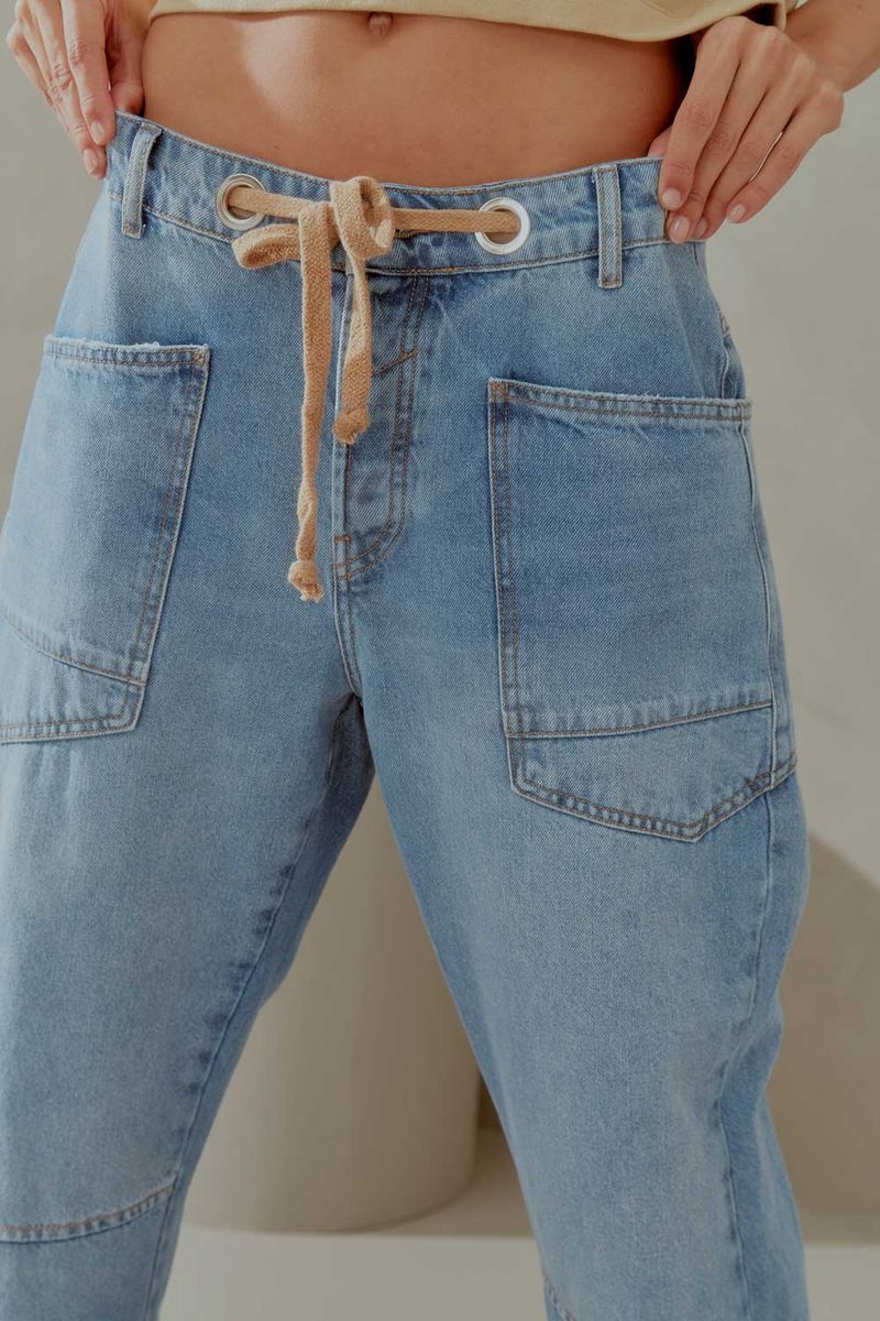 02039133_0057_2-CALCA-JEANS-ILHOS-COS
