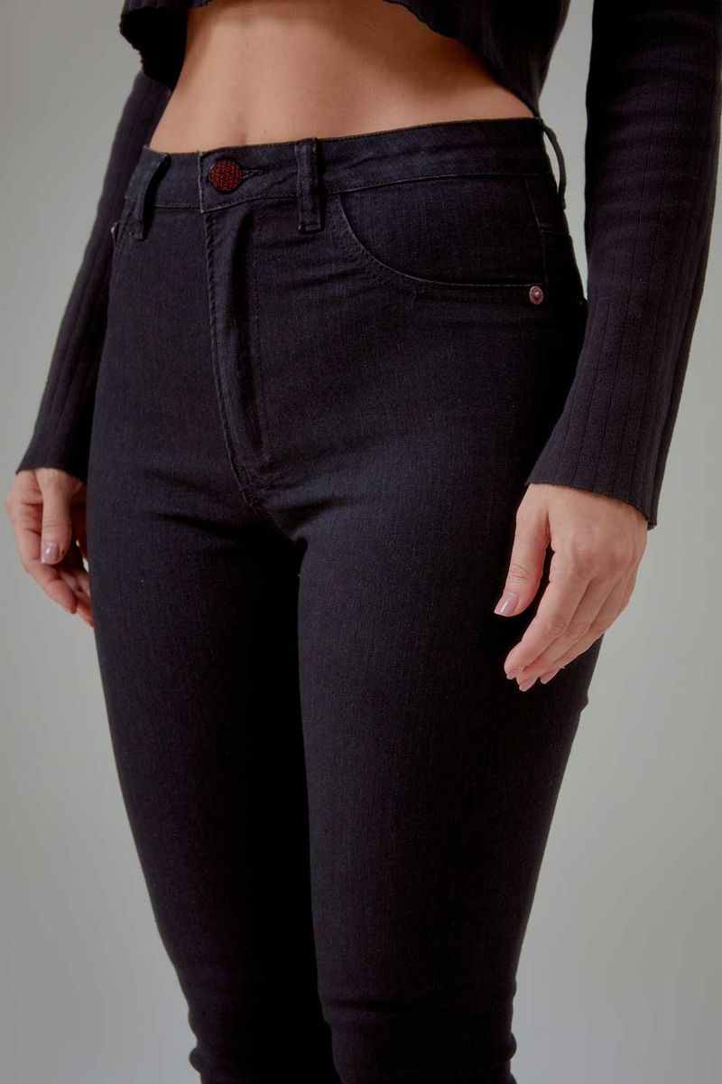 02039454_0002_2-CALCA-SKINNY-BLACK