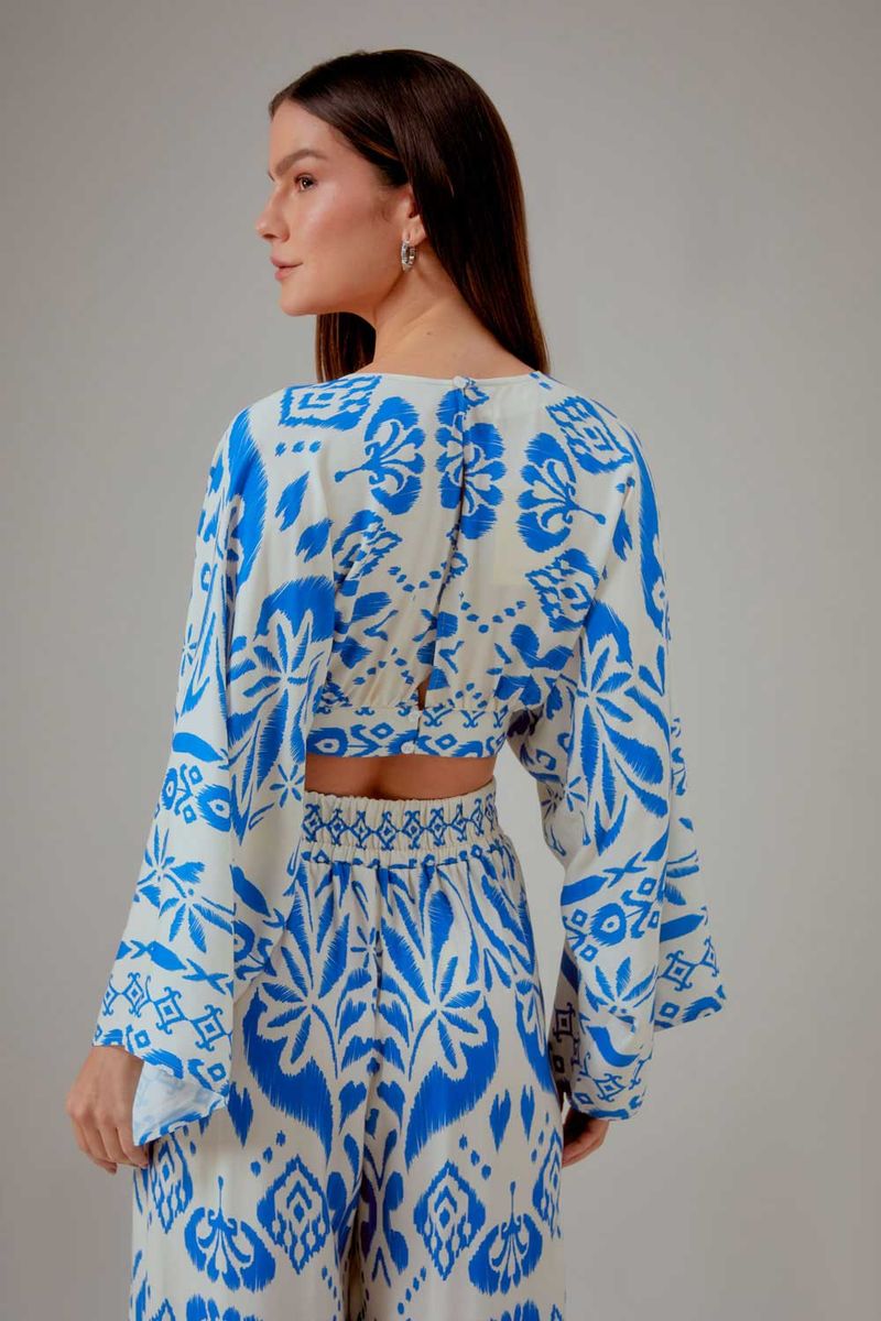 02039823_7852_3-BLUSA-EST-RETRO