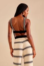 02040106_0072_3-TOP-MALHA-LINES