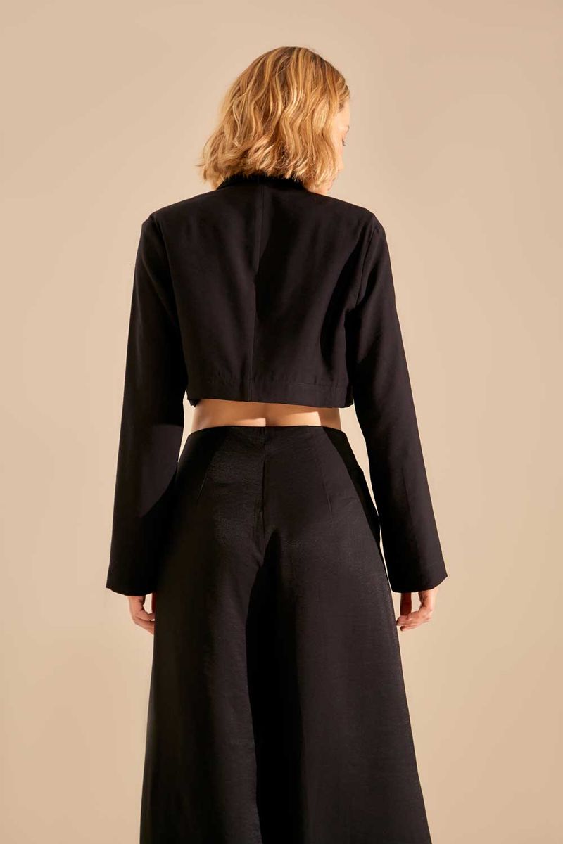 02040584_0002_3-BLAZER-TEC-CROPPED