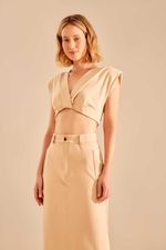 02040749_8098_1-BLUSA-MALHA-DECOTE-PREGAS
