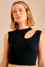 02040794_0002_1-BLUSA-MALHA-DECOTE