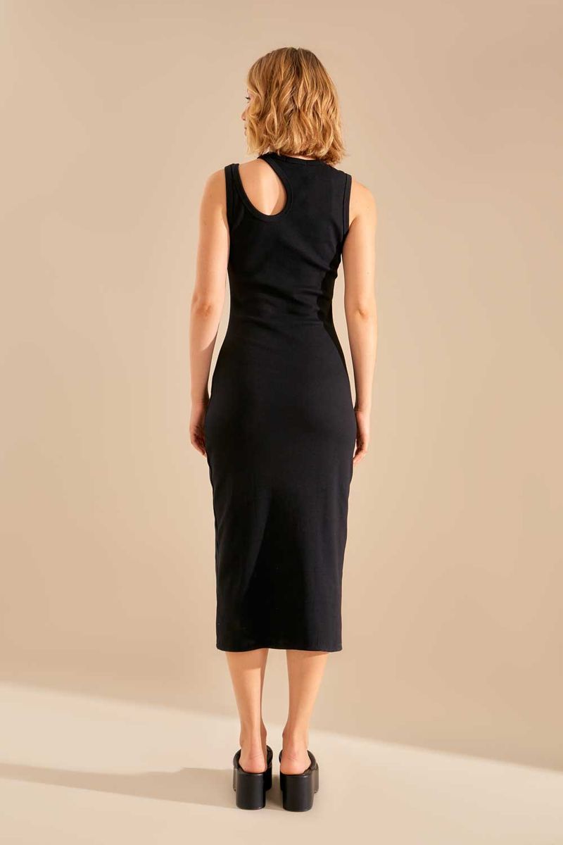 02040795_0002_3-VESTIDO-MALHA-DECOTE
