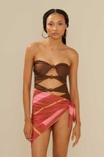 02040696_8180_2-BODY-LISO-NO-FRONTAL