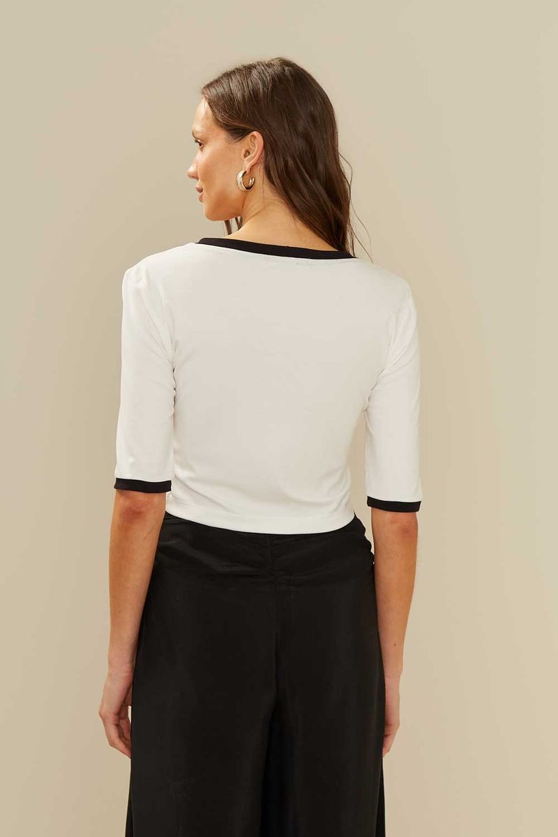 02041777_1526_3-BLUSA-MALHA-CANELADA-CONTRASTE