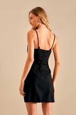 02040801_0002_3-VESTIDO-BORDADO-ONDAS