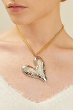 02041191_0035_2-CHOKER-CORACAO