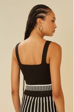 02041114_0002_3-TOP-DECOTE-RETO-TRICOT