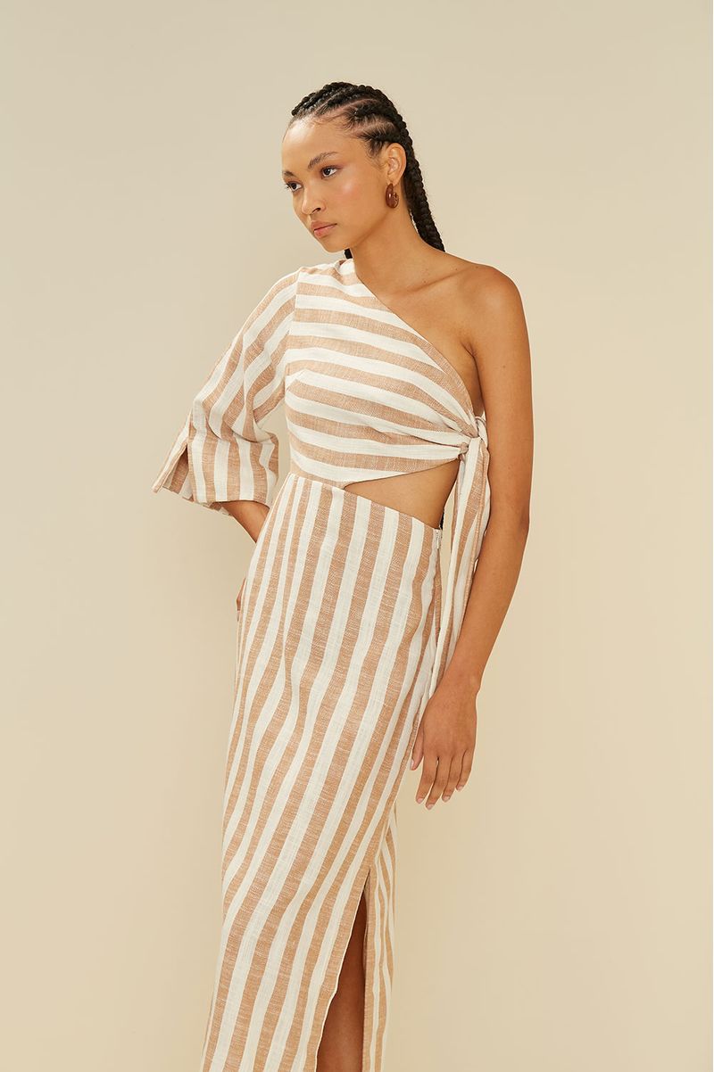 02042427_8253_3-VESTIDO-ASSIMETRICO-BARRA-LARGA