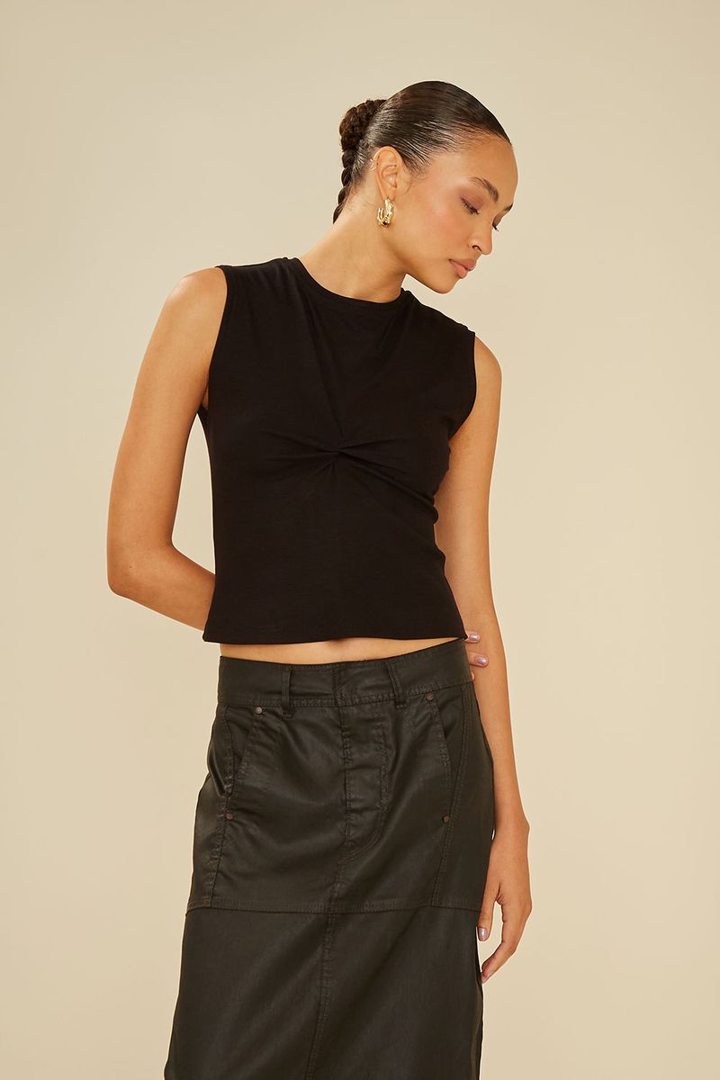 02042859_0002_1-BLUSA-MALHA-DETALHE-FRENTE