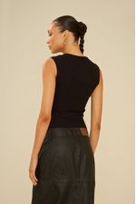 02042859_0002_3-BLUSA-MALHA-DETALHE-FRENTE