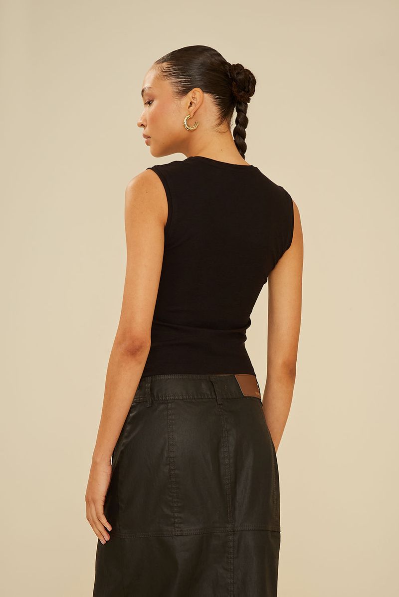 02042859_0002_3-BLUSA-MALHA-DETALHE-FRENTE