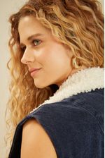 02042587_0057_5-COLETE-JEANS-GOLA-PELO